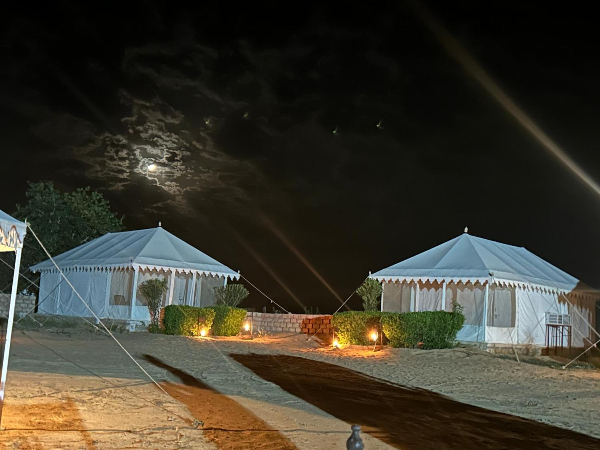 Sunny Desert Camp Kūri Exterior foto